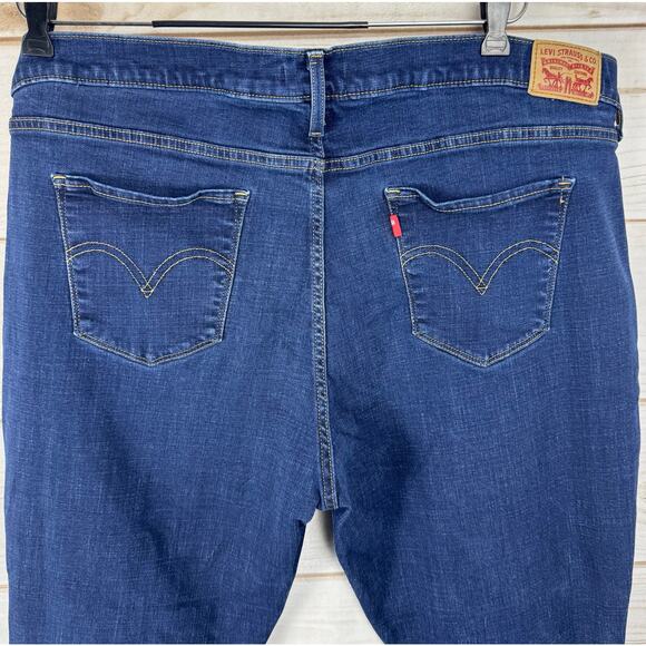 Levi's Blue Denim Classic Straight Jeans Plus Size 22W - Picture 7 of 12